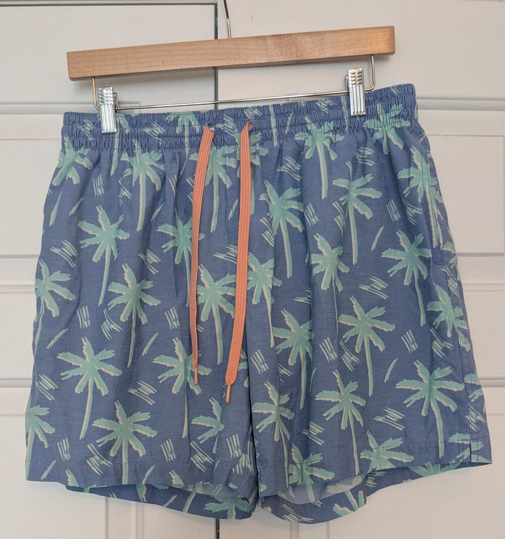 Chubbies Blue with Green Palm Trees 5.5" Men's